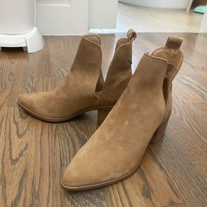 Steve Madden tan suede pointed toe boots